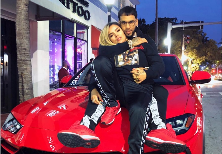 Video: Karol G y Anuel AA se comprometieron