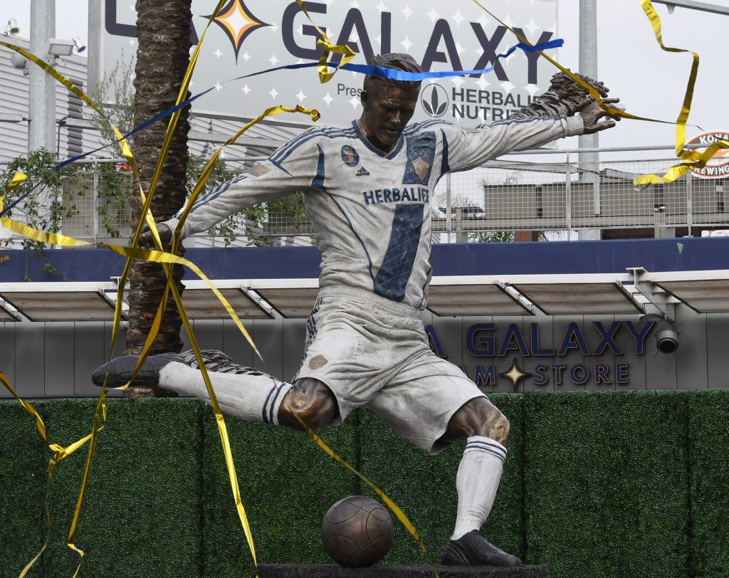 Esta es la nueva estatua de David Beckham Esta es la nueva estatua de David Beckham