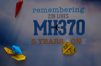 Homenaje a las víctimas del MH370 en Kuala Lumpur.