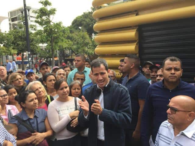 Guaidó en las calles de Caracas