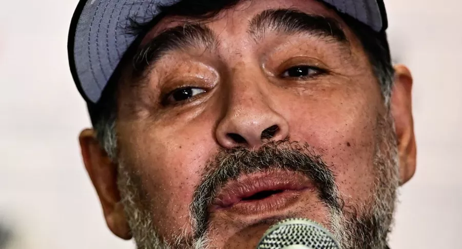 Diego Maradona, quie sería drogrado por los enfermeros para que no molestara en las noches.