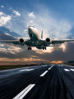 Avión aterrizando.
