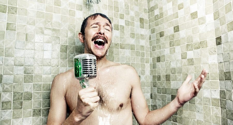 Cantar en la ducha
