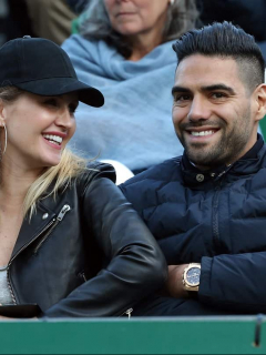 Falcao García, futbolista, y su esposa, Lorelei Tarón, cantante.