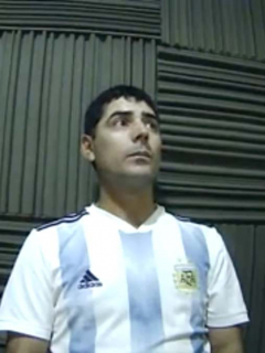 Hombre que devolvió medio millón de dólares.