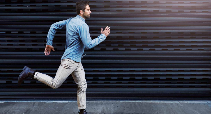 Hombre corriendo