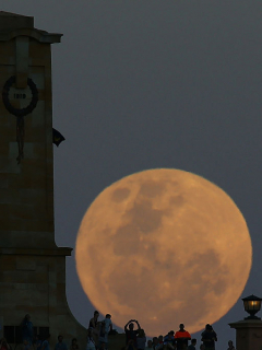 Superluna de gusano