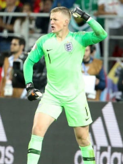 Jordan Pickford y Carlos Bacca