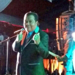 Pastor López, cantante.