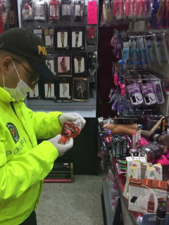 Operativo en 'sex shop'