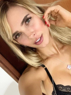 Elizabeth Loaiza, presentadora y modelo.