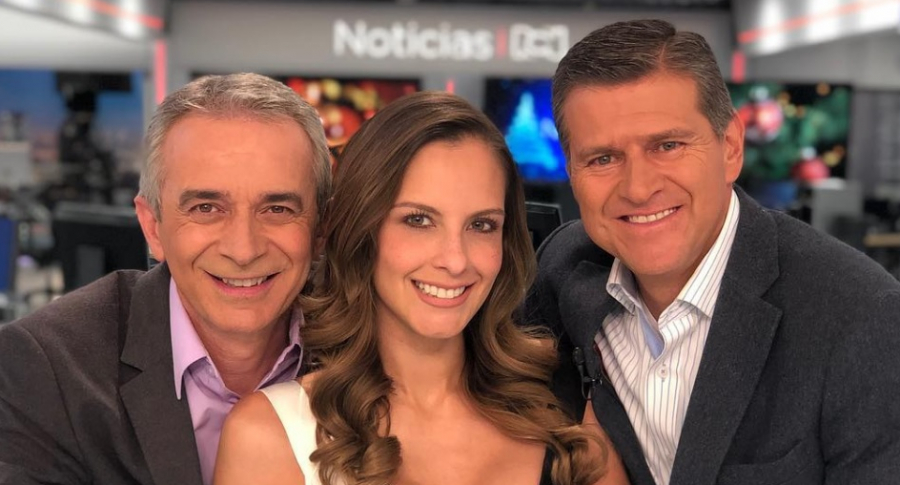 Juan Eduardo Jaramillo, Laura Acuña y Ricardo Henao, presentadores.