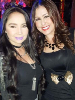 Paola Jara y Arelys Henao, cantantes.