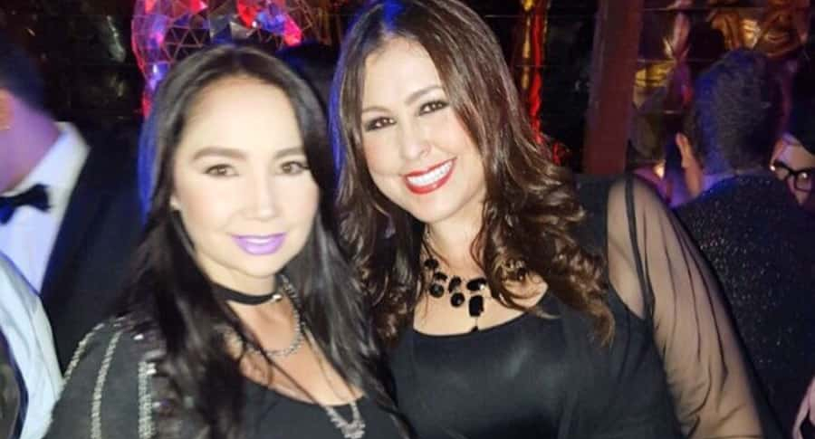 Paola Jara y Arelys Henao, cantantes.