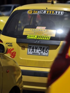 Crece polémica por el posible cobro de Sayco y Acinpro a los taxistas