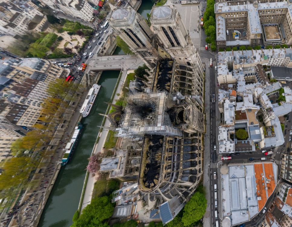 Catredral de Notre Dame luego del incendio
