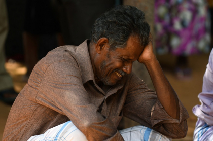 Familiar de víctima en Sri Lanka