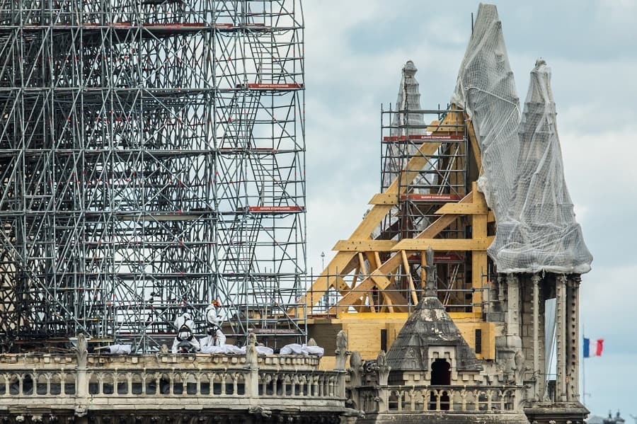 Andamios en Notre Dame