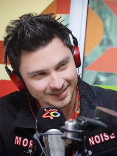 Diego Sáenz, locutor, y María Juliana Correa, presentadora.