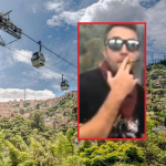 Metrocable de Medellín y turista fumando marihuana
