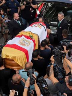 Vehículo y féretro de José Antonio Reyes