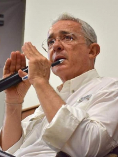 Álvaro Uribe