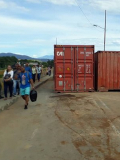 Contenedores en frontera