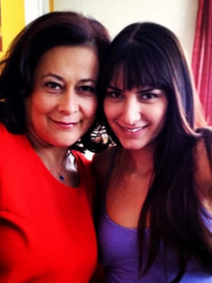 Alina Lozano y Linda Baldrich, actrices.
