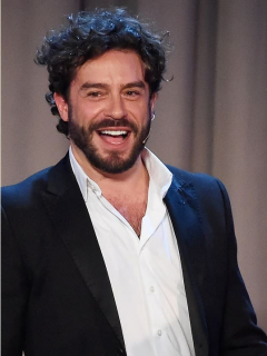 Carlos Vargas, presentador, y Juan Pablo Espinosa, actor.