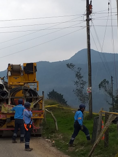 Mantenimiento a redes de energía