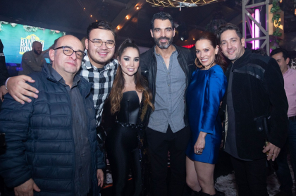 Álvaro Bayona, Sebastián Sánchez, Paola Jara, Tiberio Cruz, Carolina Acevedo y Felipe Calero, actores.
