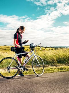 Uso de aplicaciones para montar en bicicleta