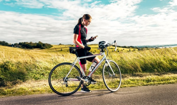 Uso de aplicaciones para montar en bicicleta