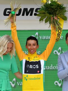 Egan Bernal gana en Suiza