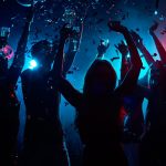 Personas de fiesta. Fiesta. Celebración.