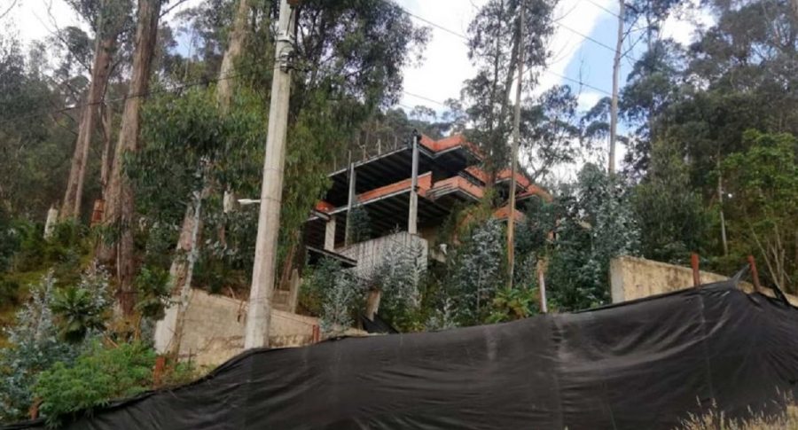 Predio El Bambú. Mansión que será destruida en Bogotá. Imagen. CAR Cundinamarca.