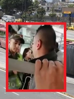 Hombre que estaría robando en Transmilenio.