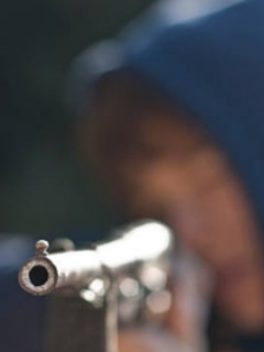 Niño con arma
