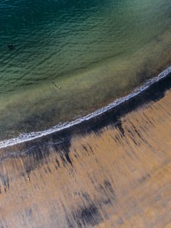 Mar contaminado con petróleo