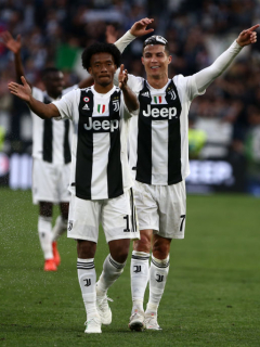 Juan Guillermo Cuadrado y Cristiano Ronaldo