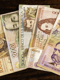 Pesos colombianos