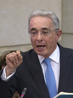 Lidio García y Álvaro Uribe, senadores.