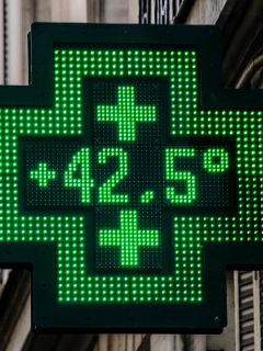 Droguería en París registra 42,5 grados centígrados (Calor)