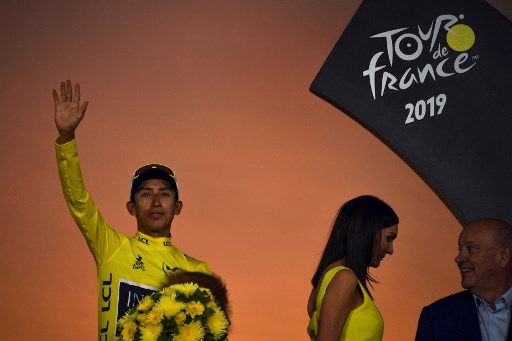 Egan Bernal celebra su Tour Egan Bernal celebra su Tour
