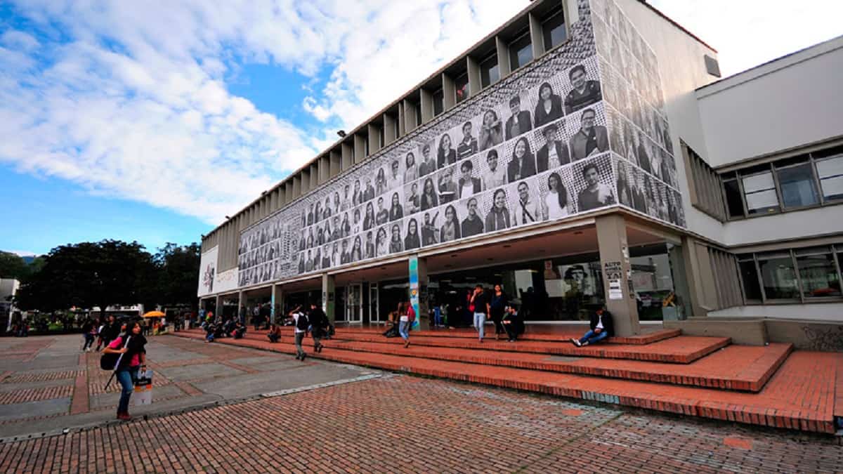 Universidad Nacional