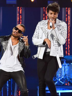 Ricky Montaner y Sebastián Yatra, cantantes.