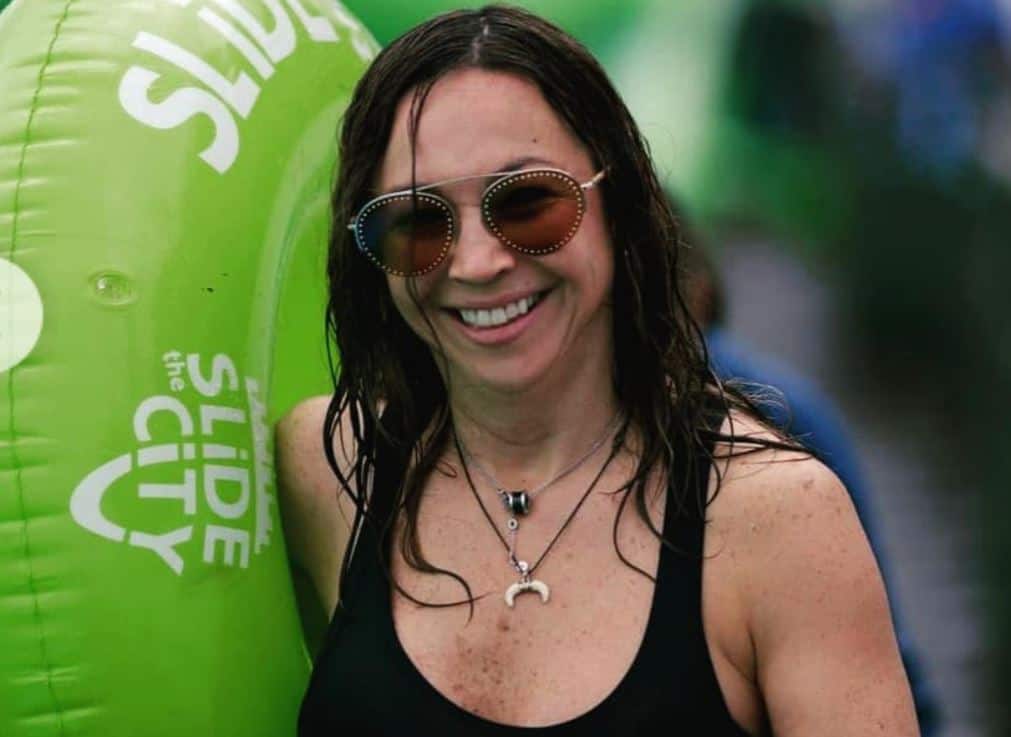 Video: Darcy Quinn sí se tiró de tobogán del Festival de Verano en Bogotá