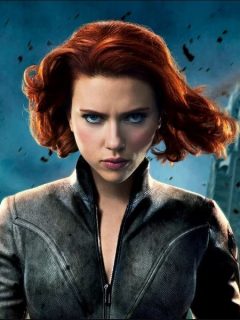 Scarlett Johansson, como Natasha Romanoff