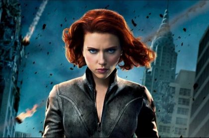 Scarlett Johansson, como Natasha Romanoff