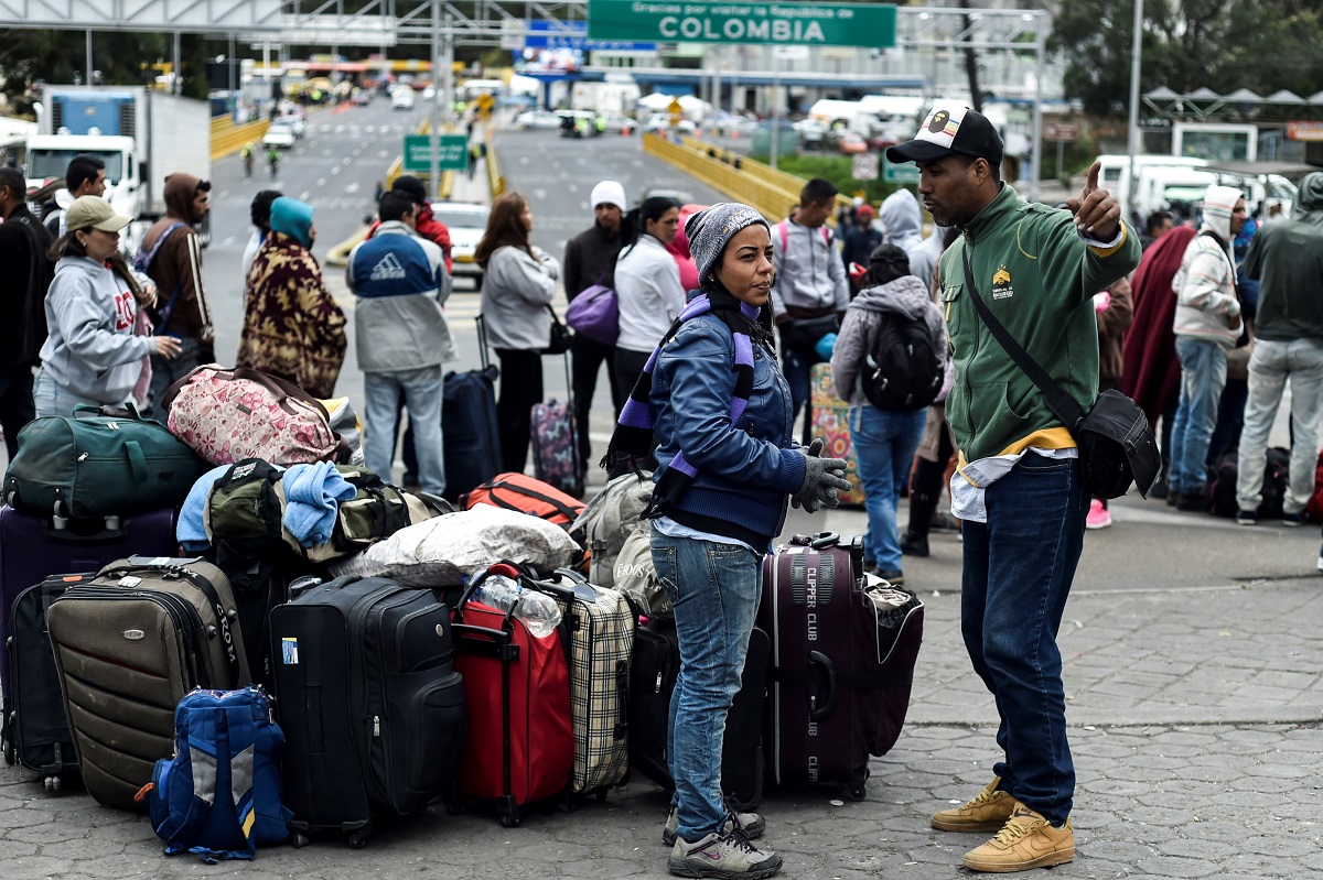 Venezolanos en el Puente Internacional de Rumichaca